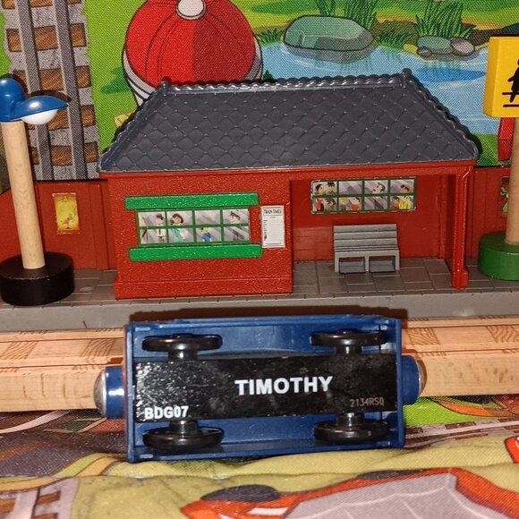 Thomas Wooden Railway Train Engine Track Timothy - Picture 4 of 4